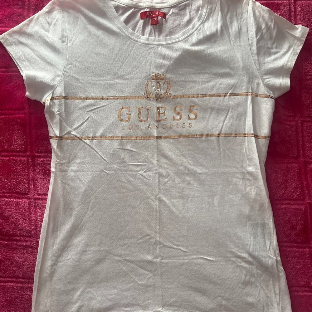 Juniors GUESS shirt
